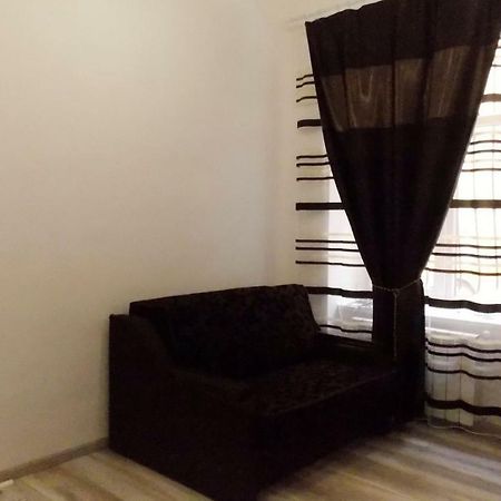 Apartment At Teodora Sqr Lviv Exteriör bild